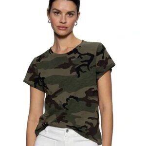 LIKE NEW!! Women's Sanctuary Camo Tee, Size Small